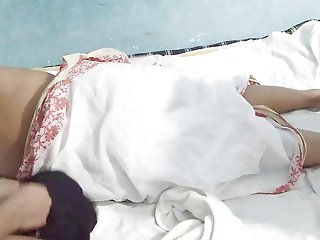 (choda Chudi) Pakistani Areeba Wearing Half Nude Saree On Couch With Her Beau