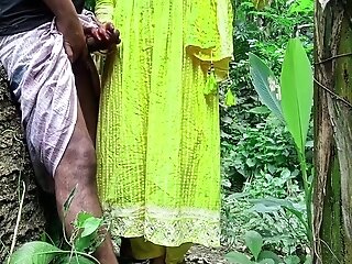 Fucking In The Jungle With Neighbor Bhabhi